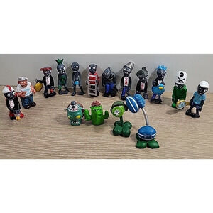 Plants vs Zombies PVC Figures 16‎ Lot